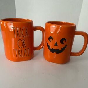 2 Rae Dunn Collectible Orange Trick Or Treat/Pumpkin Large Mugs- Like New
